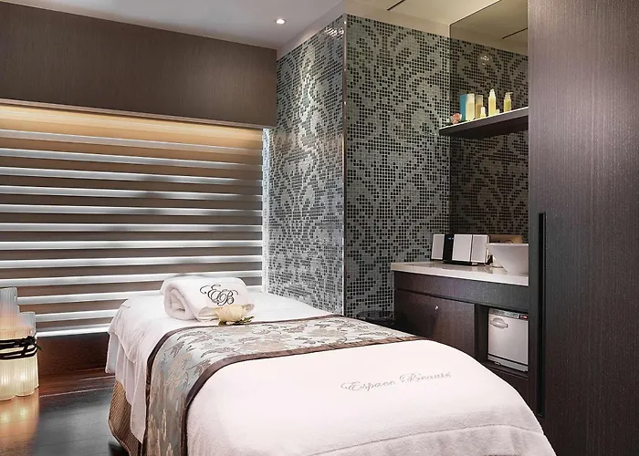 Humble House Taipei, Curio Collection By Hilton